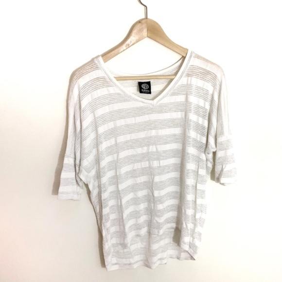 bobeau Tops - BOBEAU white and metallic silver shirt M
